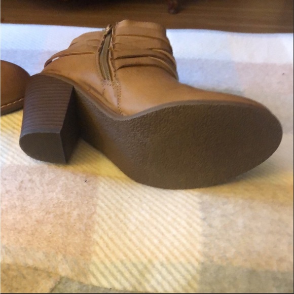 Ankle Boots - 2 Pairs - both are New w/o box size 7 - Picture 7 of 9